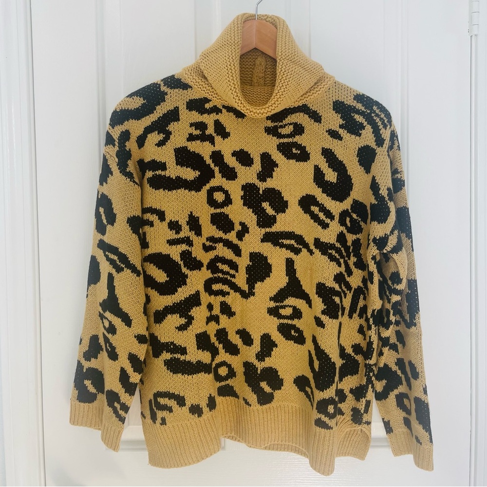 NEW LEOPARD SWEATER